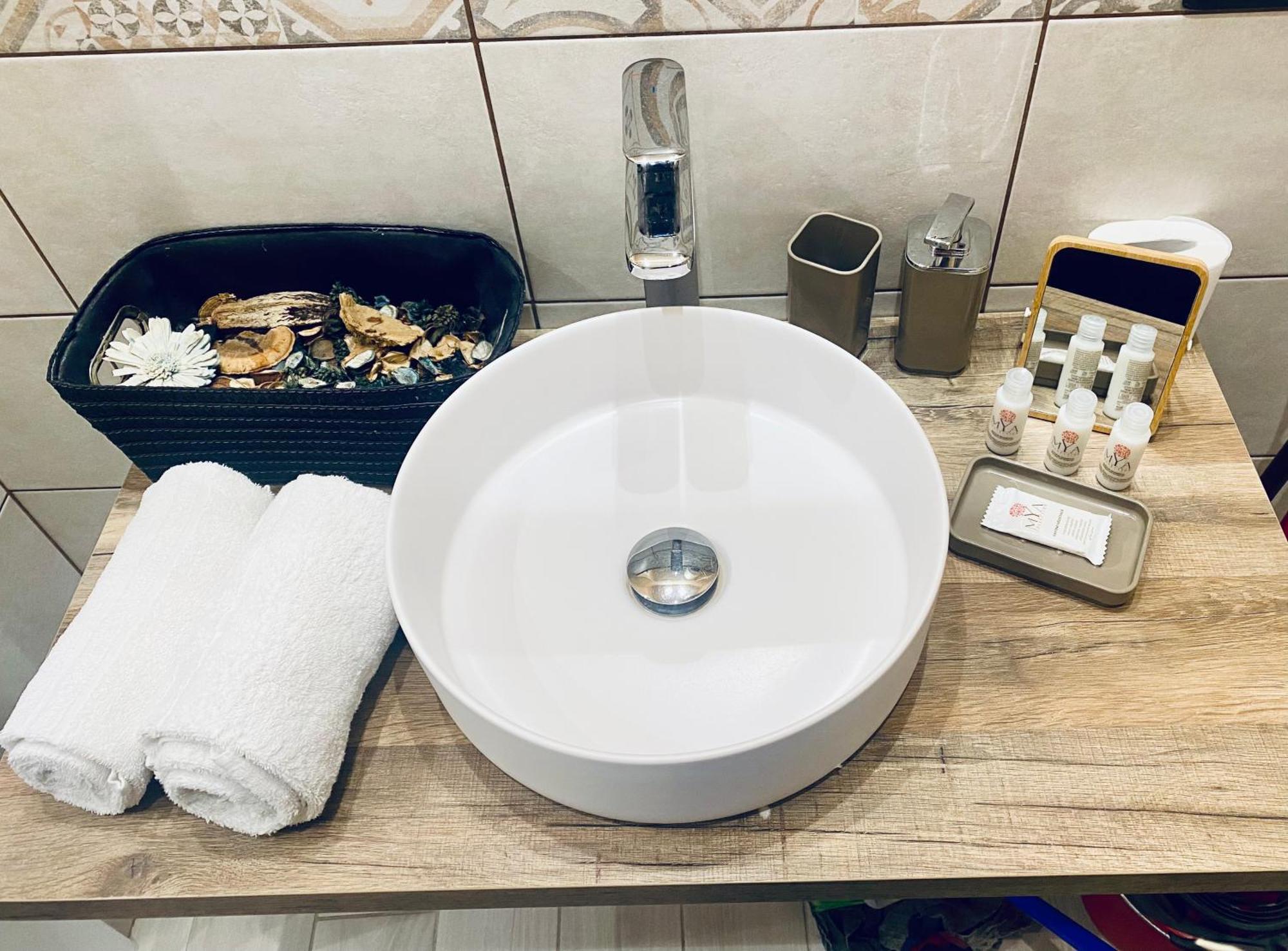Apartament Le Stanze Del Conte Palermo Zewnętrze zdjęcie
